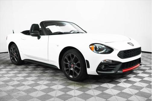 2018 FIAT 124 Spider Base