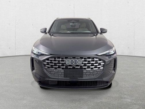 Tambora Gray Metallic 2026 Audi Q5 Premium Plus TFSI quattro S tronic