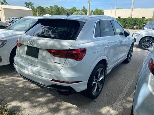 2021 Audi Q3 45 S line Premium