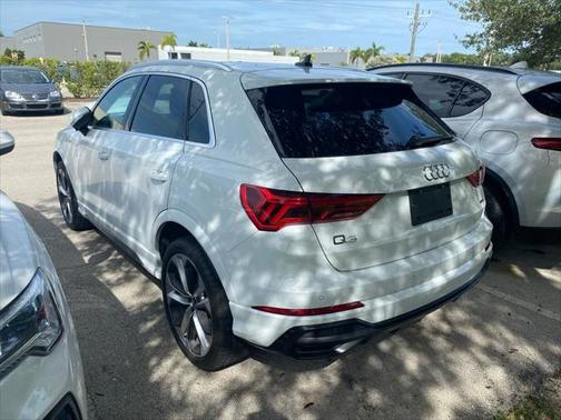 2021 Audi Q3 45 S line Premium