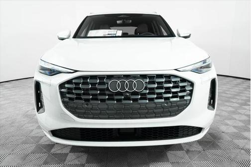 2025 Audi Q5 Premium