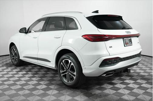2025 Audi Q5 Premium