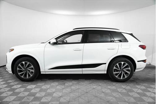 2025 Audi Q6 e-tron Premium Plus quattro