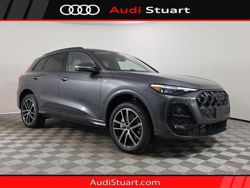 Daytona Gray Pearl Effect 2026 Audi Q5 Prestige TFSI quattro S tronic