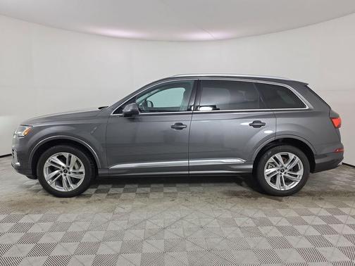 Gray Metallic 2023 Audi Q7 45 Premium Plus