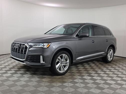 Gray Metallic 2023 Audi Q7 45 Premium Plus