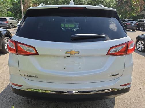 Iridescent Pearl Tricoat 2018 Chevrolet Equinox Premier