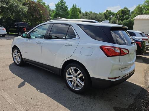 Iridescent Pearl Tricoat 2018 Chevrolet Equinox Premier