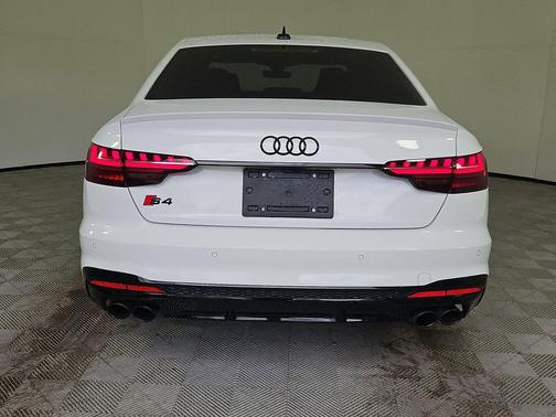 Ibis White 2023 Audi S4 Premium Plus TFSI quattro Tiptronic