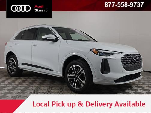 Glacier White Metallic 2025 Audi Q5 Premium TFSI quattro S tronic