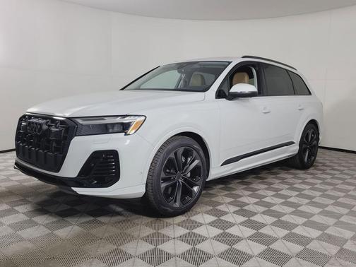 2026 Audi Q7 55 Premium Plus