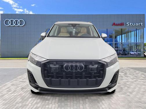 2026 Audi Q7 55 Premium Plus