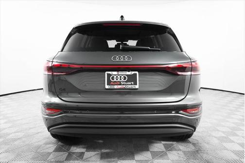 2025 Audi Q6 e-tron Premium Plus quattro