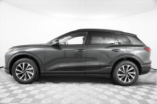 2025 Audi Q6 e-tron Premium Plus quattro