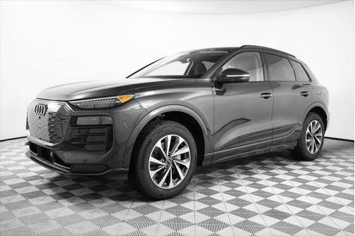 2025 Audi Q6 e-tron Premium Plus quattro