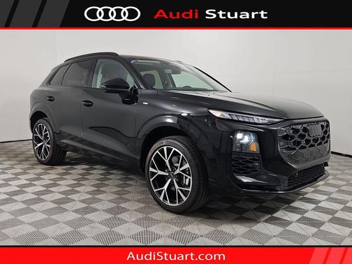Mythos Black Metallic 2026 Audi Q3 TFSI quattro S tronic
