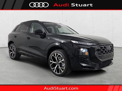 Mythos Black Metallic 2026 Audi Q3 TFSI quattro S tronic