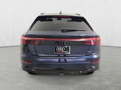 Daytona Gray Pearl Effect 2026 Audi SQ7 4.0T Prestige