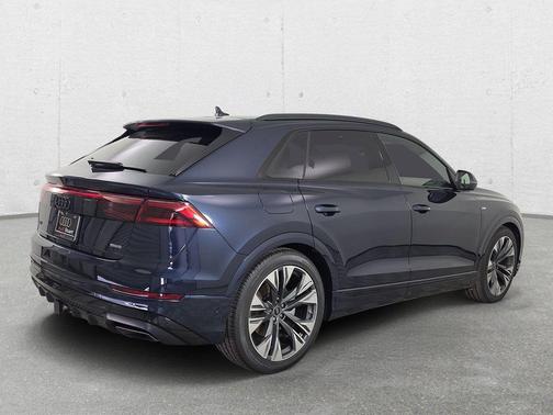 Daytona Gray Pearl Effect 2026 Audi SQ7 4.0T Prestige