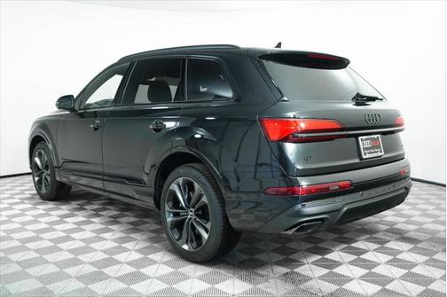 2025 Audi Q7 55 Premium Plus