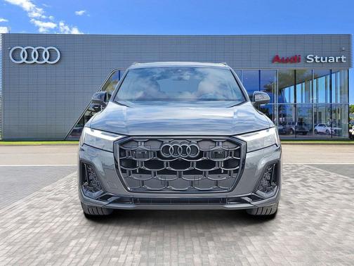2026 Audi SQ7 4.0T Premium Plus