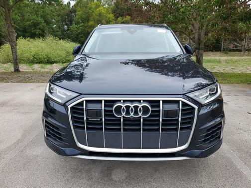 Blue Metallic 2023 Audi Q7 55 Premium Plus