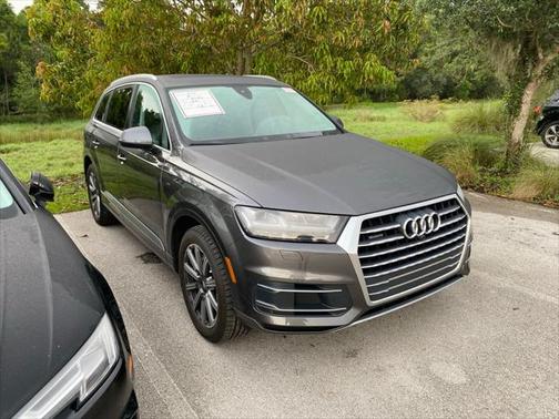 2019 Audi Q7 45 Premium Plus
