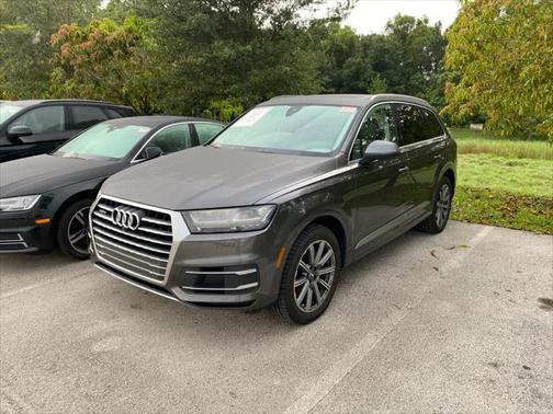 2019 Audi Q7 45 Premium Plus