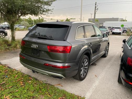 2019 Audi Q7 45 Premium Plus