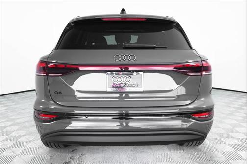 2025 Audi Q6 e-tron Premium Plus