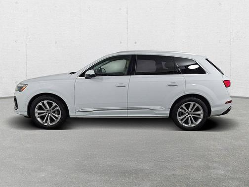 Glacier White Metallic 2026 Audi Q7 55 Prestige