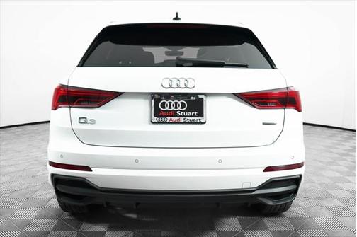 2024 Audi Q3 45 S line Premium Plus