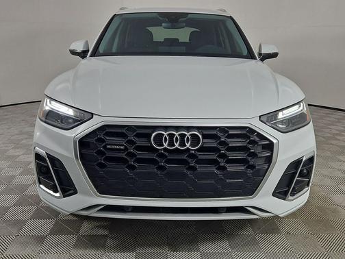 2022 Audi Q5 45 S line Premium