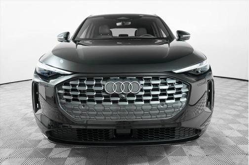 2025 Audi Q5 Premium