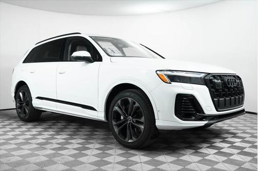 2025 Audi Q7 55 Premium Plus