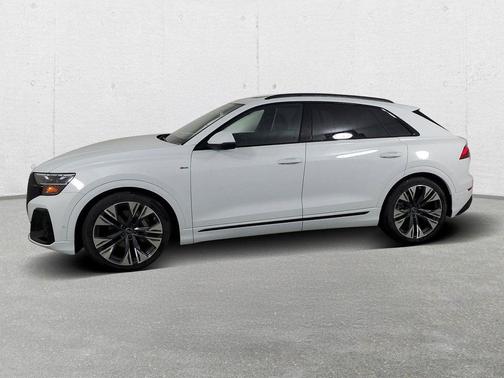 Glacier White Metallic 2026 Audi Q8 55 Premium Plus