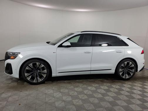 2026 Audi Q8 55 Premium Plus