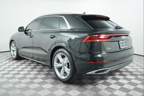 2022 Audi Q8 55 Prestige