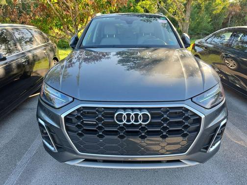 Daytona Gray Pearl Effect 2023 Audi Q5 45 S line Premium