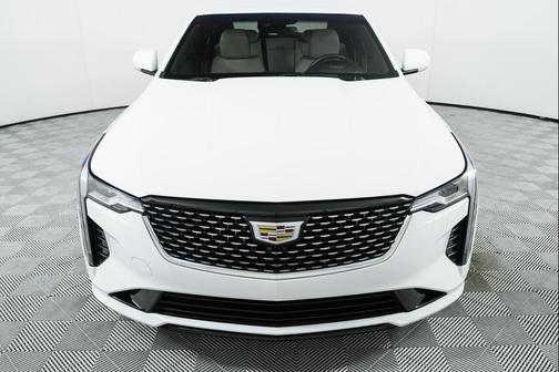 2023 Cadillac CT4 Luxury
