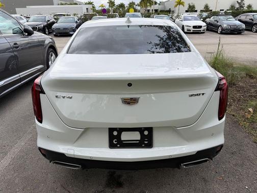 2023 Cadillac CT4 Luxury