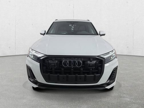 Glacier White Metallic 2026 Audi Q7 45 Premium