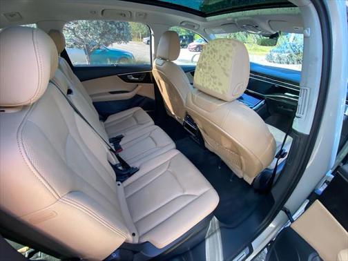 2022 Audi Q7 55 Prestige