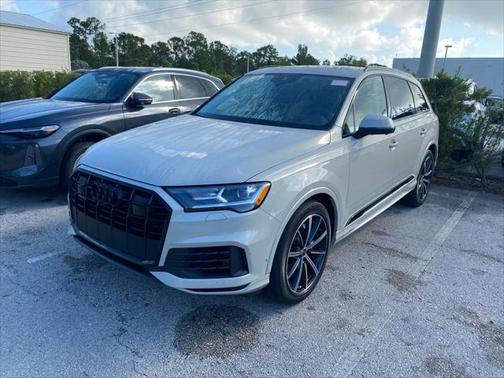 2022 Audi Q7 55 Prestige