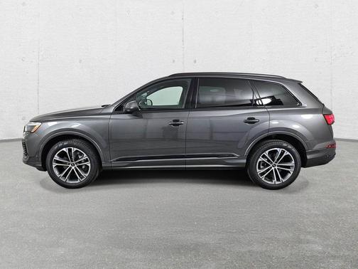 Samurai Gray Metallic 2026 Audi Q7 45 Premium