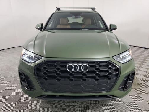 District Green Metallic 2025 Audi Q5 45 S line Premium