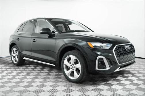 2022 Audi Q5 45 S line Premium Plus