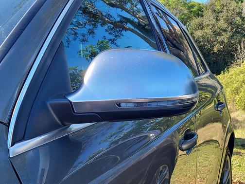 2015 Audi Q3 2.0T Premium Plus