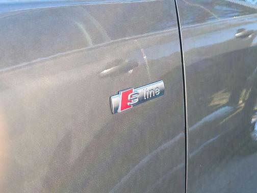 2015 Audi Q3 2.0T Premium Plus