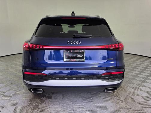 Blue Metallic 2025 Audi Q5 Premium TFSI quattro S tronic